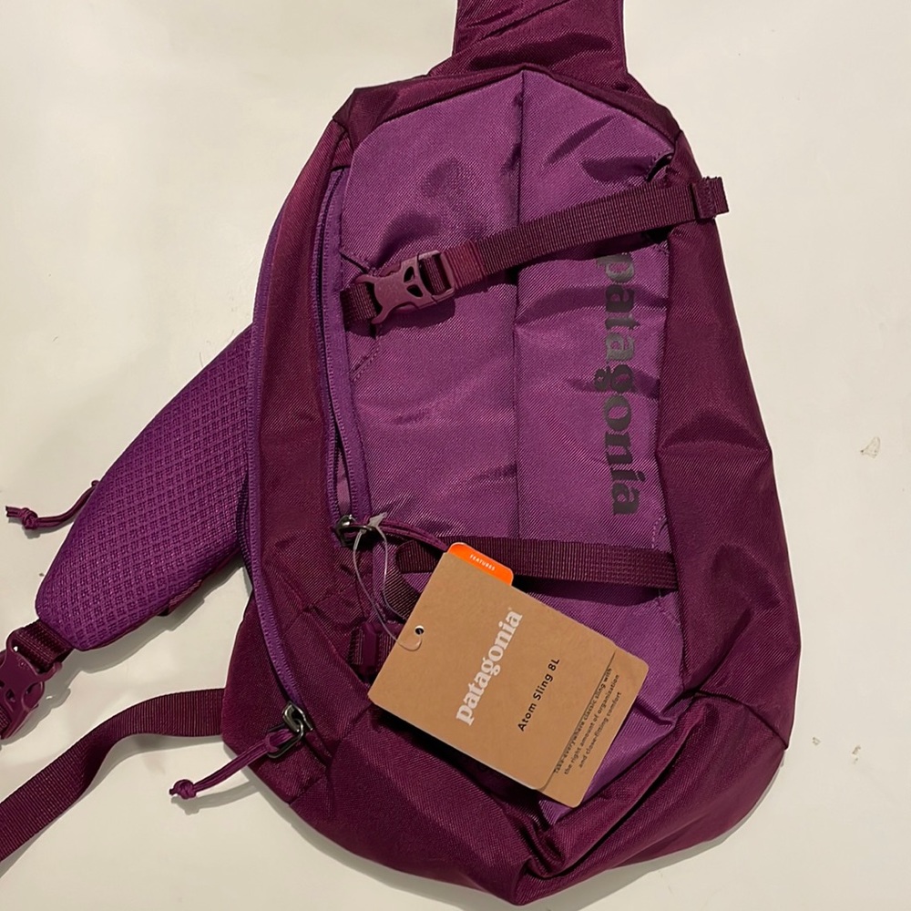 Patagonia Atom sling 8L New w Tags